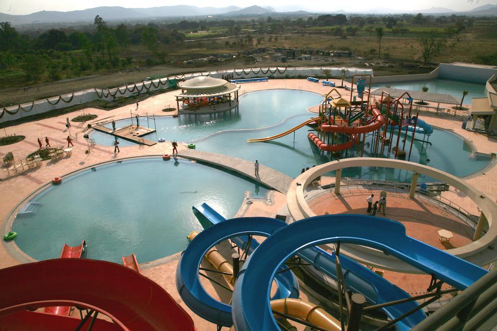 Sentosa Resorts & Water Park Chinchvad Экстерьер фото