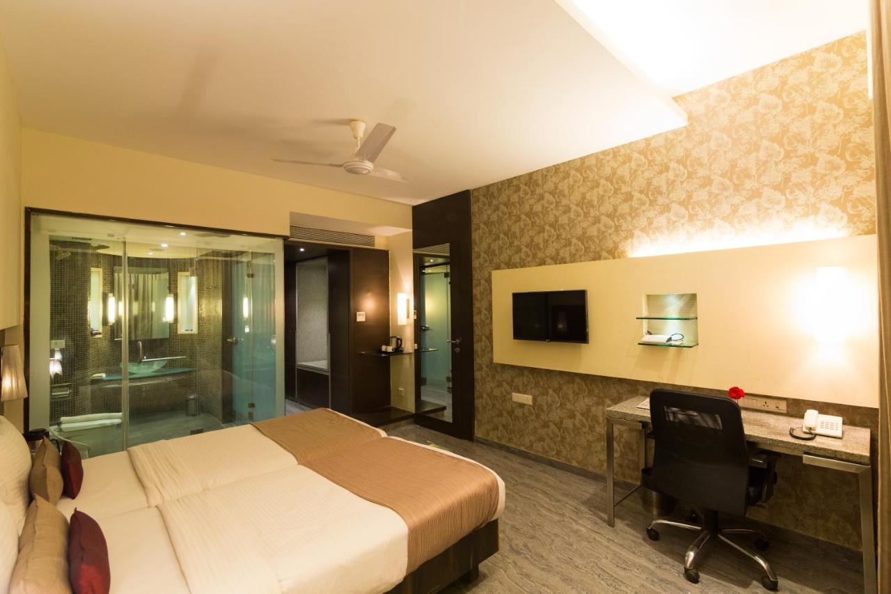Sentosa Resorts & Water Park Chinchvad Экстерьер фото